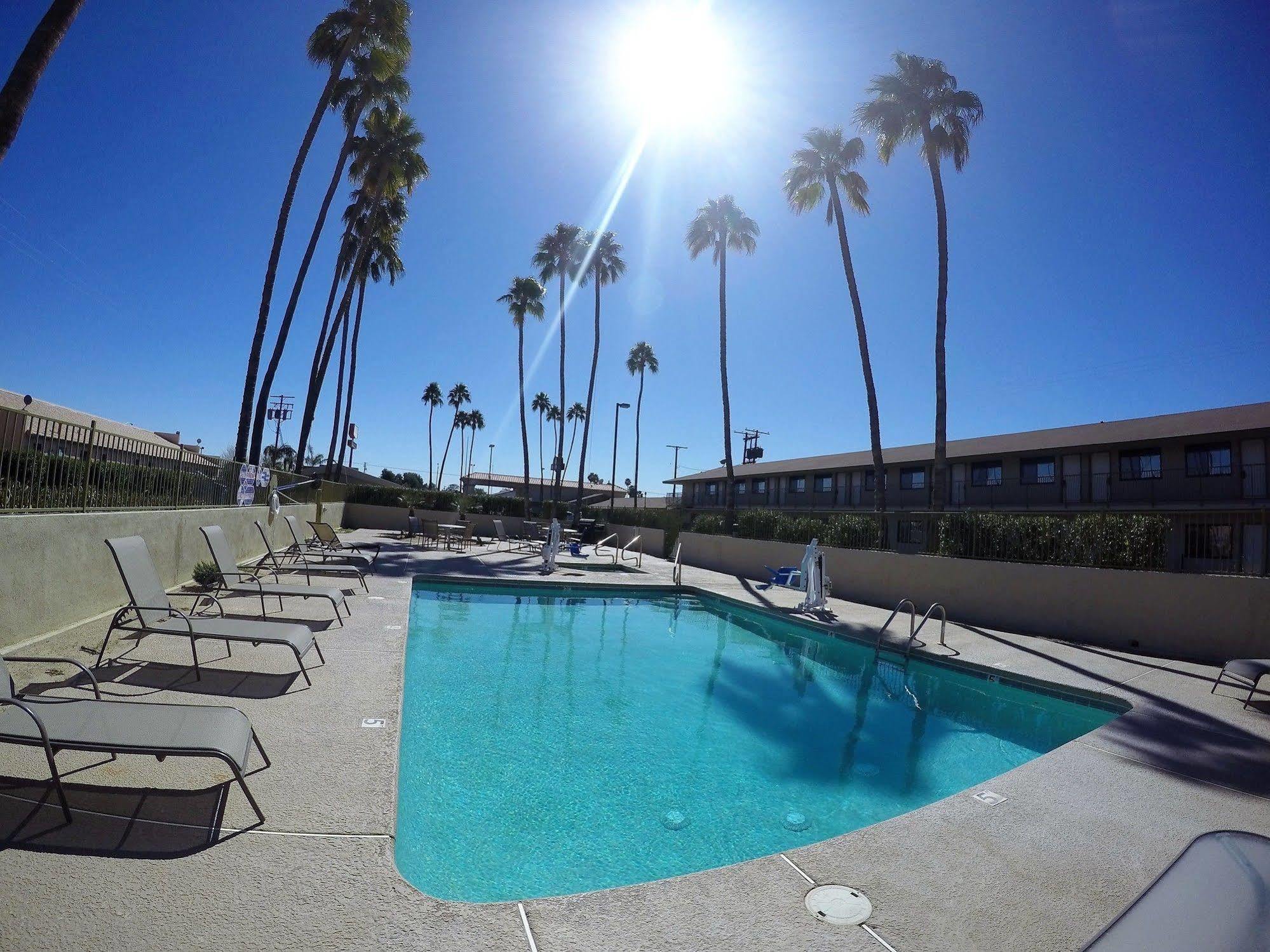 Motel Americas Value Ca
